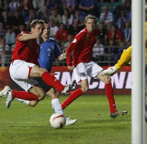 华体会体育哈兰德焦点对战，詹姆斯与30激战利物浦分钟，重返赛场胜负难料！的简单介绍